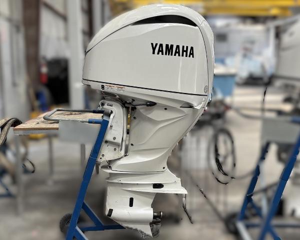 2022 Yamaha F300XCB2 - Image 3