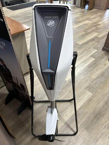 2025 Mercury Avator 7.5eLH Electric Outboard
