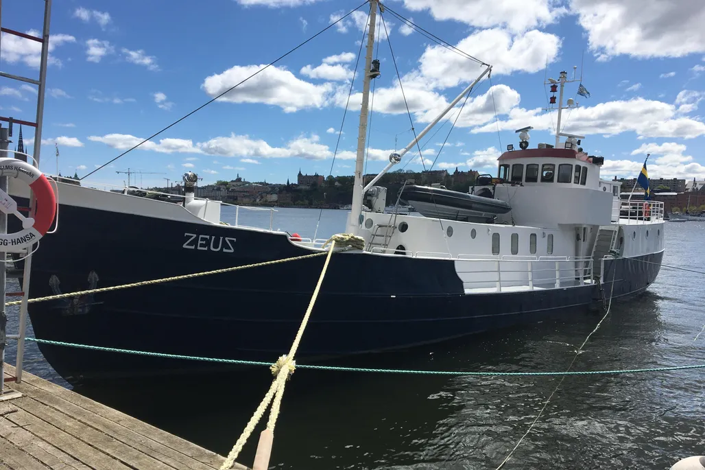 1896 Classic Converted Icebreaker 29M | 29m - Image 2