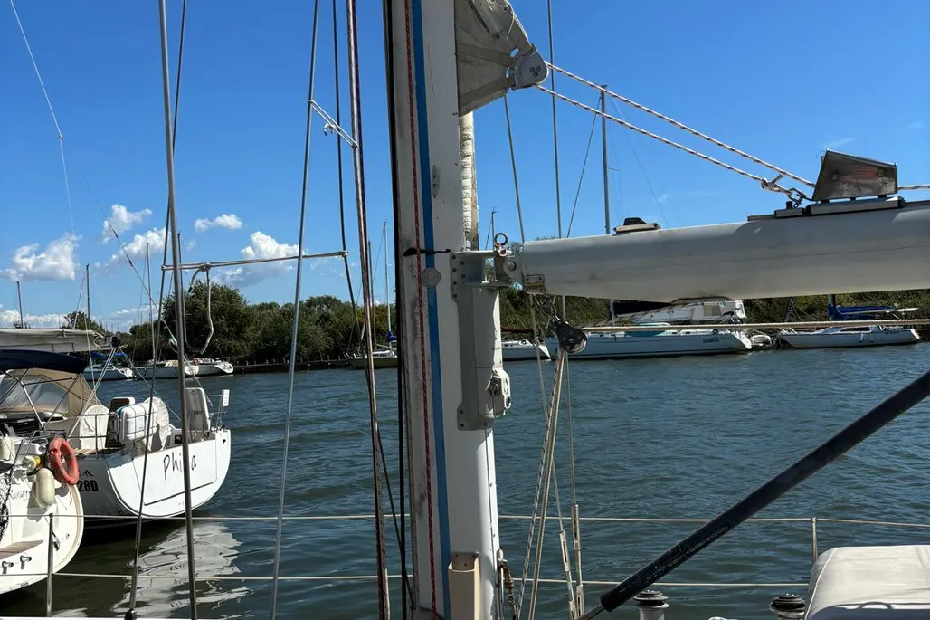 1989 Baltic 43 | 13m - Image 6
