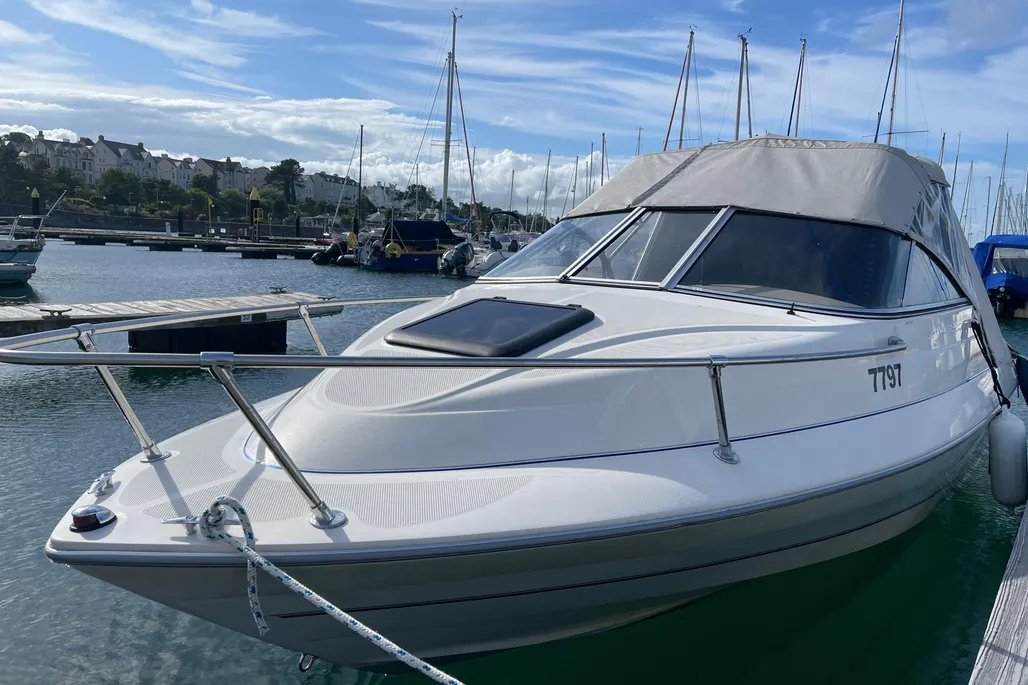 2002 Bayliner 1952 Capri Classic | 6m - Image 2