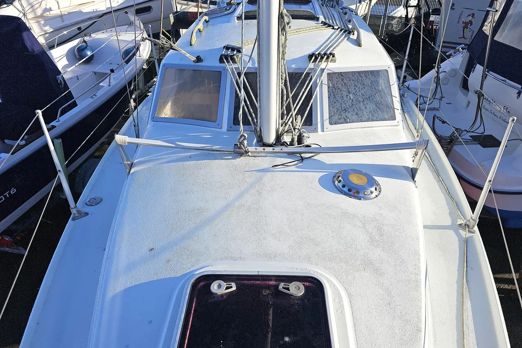 2002 British Hunter Pilot 27 | 8m - Image 4