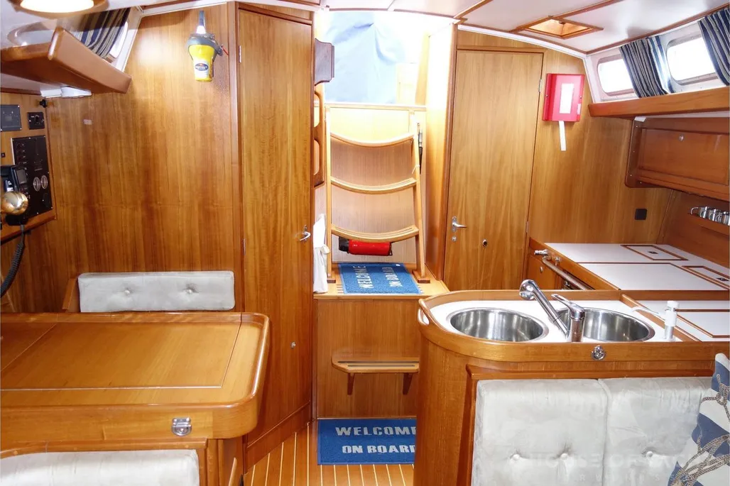 2004 Victoire 1122 | 11m - Image 7