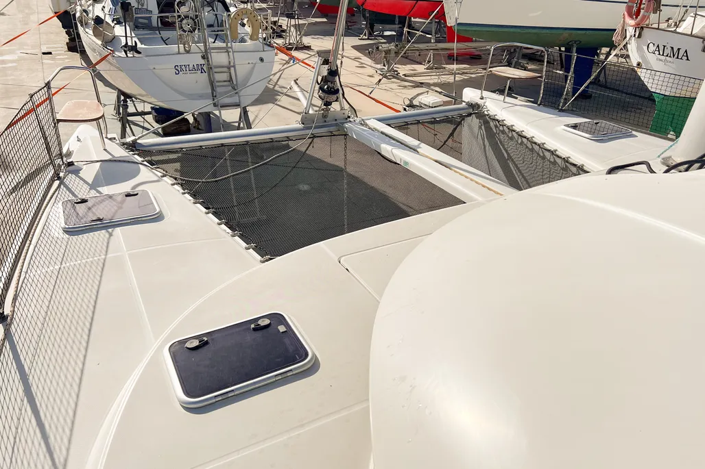 2005 Lagoon 380 S2 | 12m - Image 6