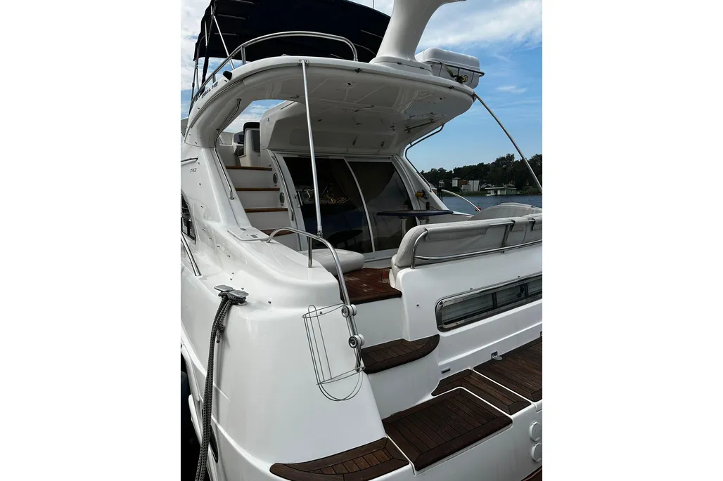 2006 Sealine F43 | 13m - Image 3