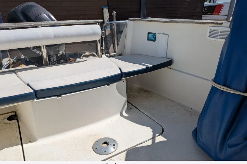 2007 Quicksilver 640 Weekend OB | 6m - Image 4