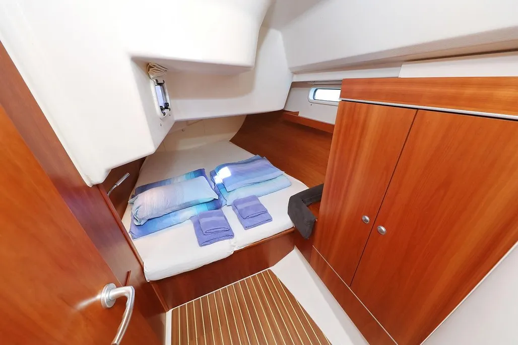 2017 Hanse 415 | 12m - Image 8