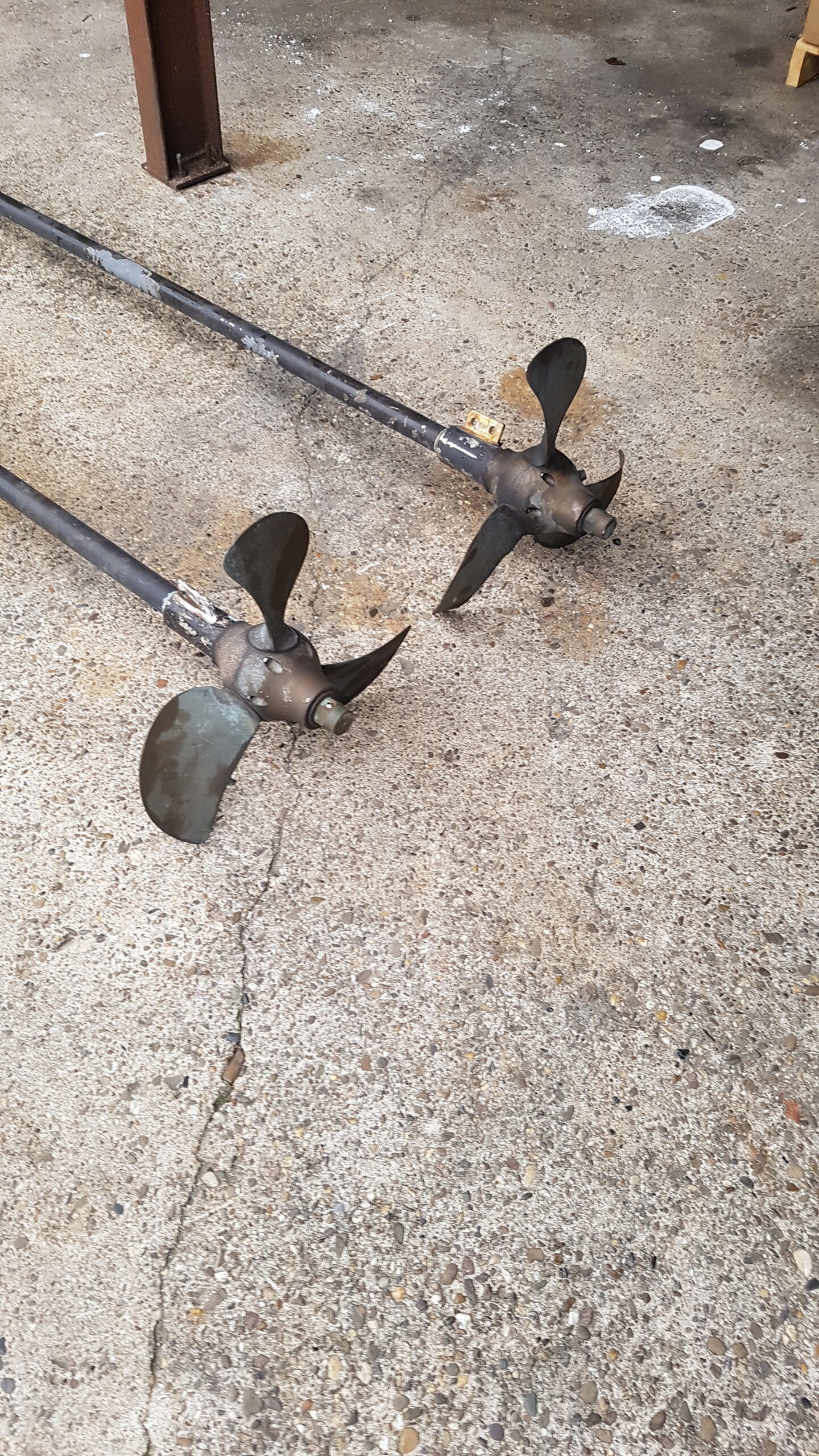 Propeller shaft system Feathering propellers 2x 4.00 m Catamaran - Image 8