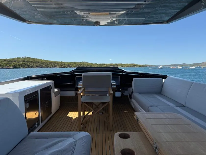 2021 Galeon 700 Sky | 22m - Image 12