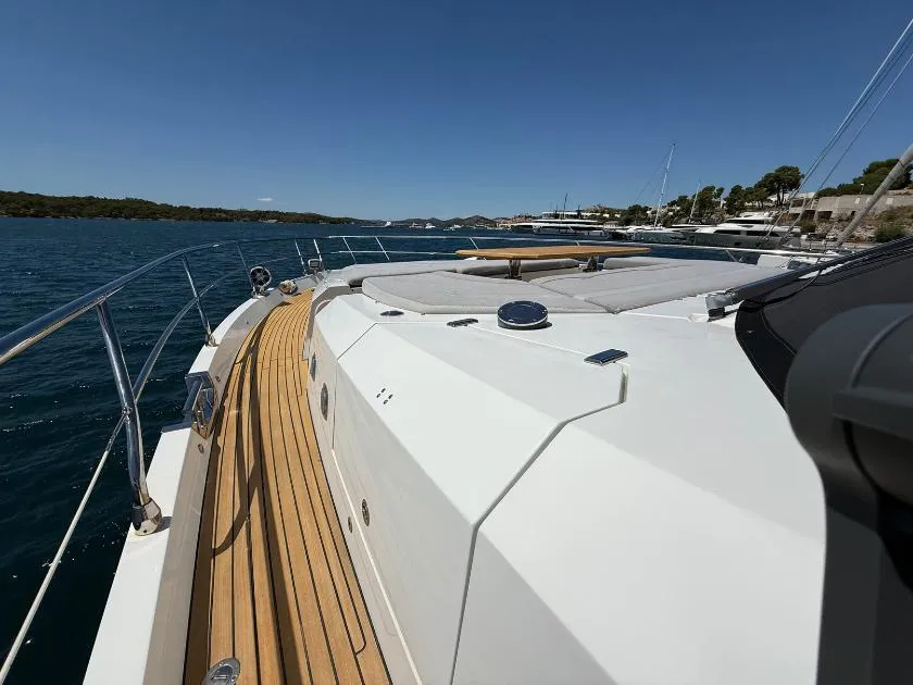 2021 Galeon 700 Sky | 22m - Image 5