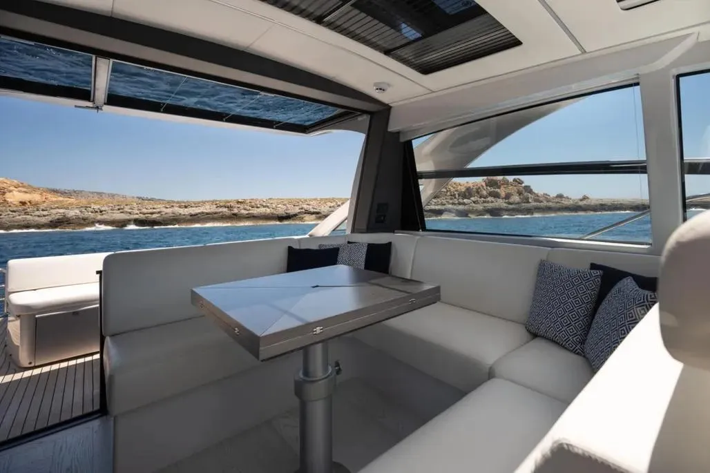 2023 Pershing 5x | 16m - Image 7