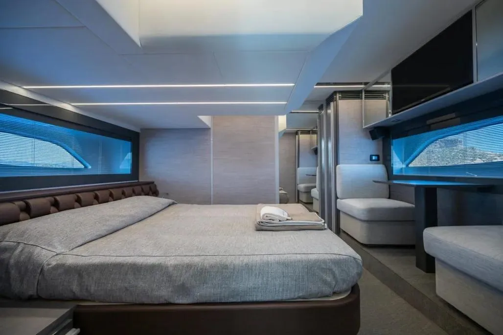 2023 Pershing 5x | 16m - Image 8