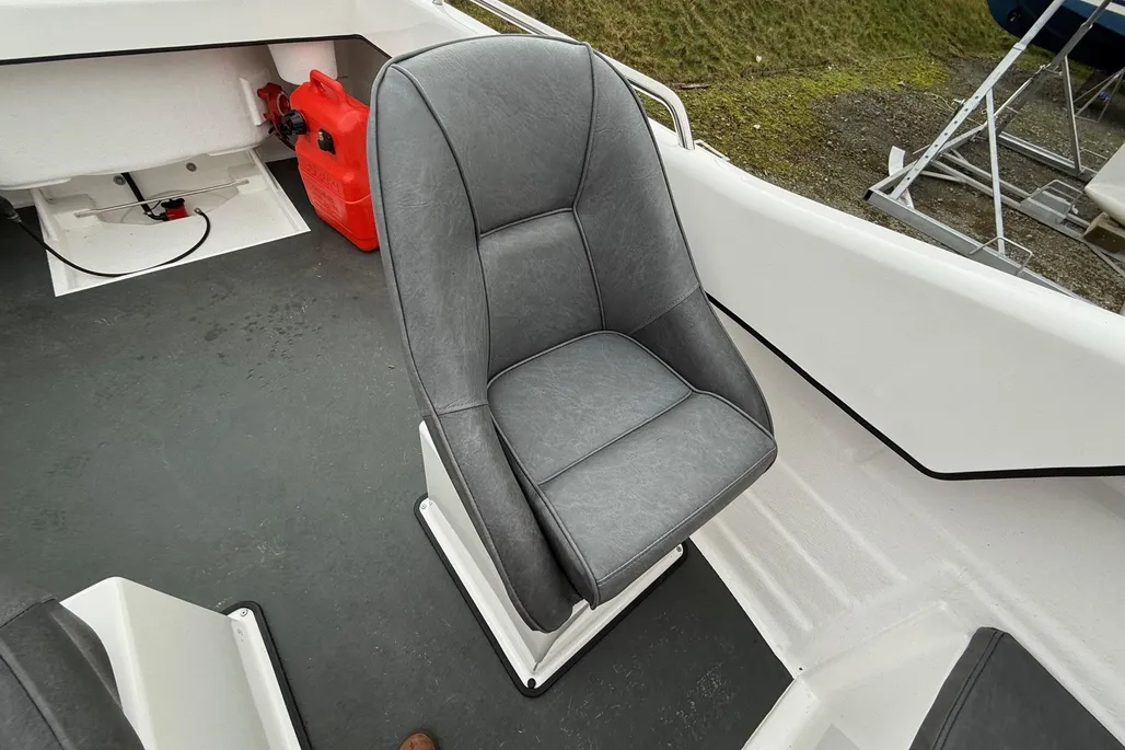2023 Warrior 165 | 5m - Image 12
