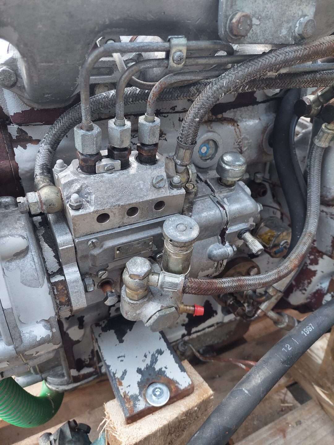 Si Yang Marine engine - Image 10