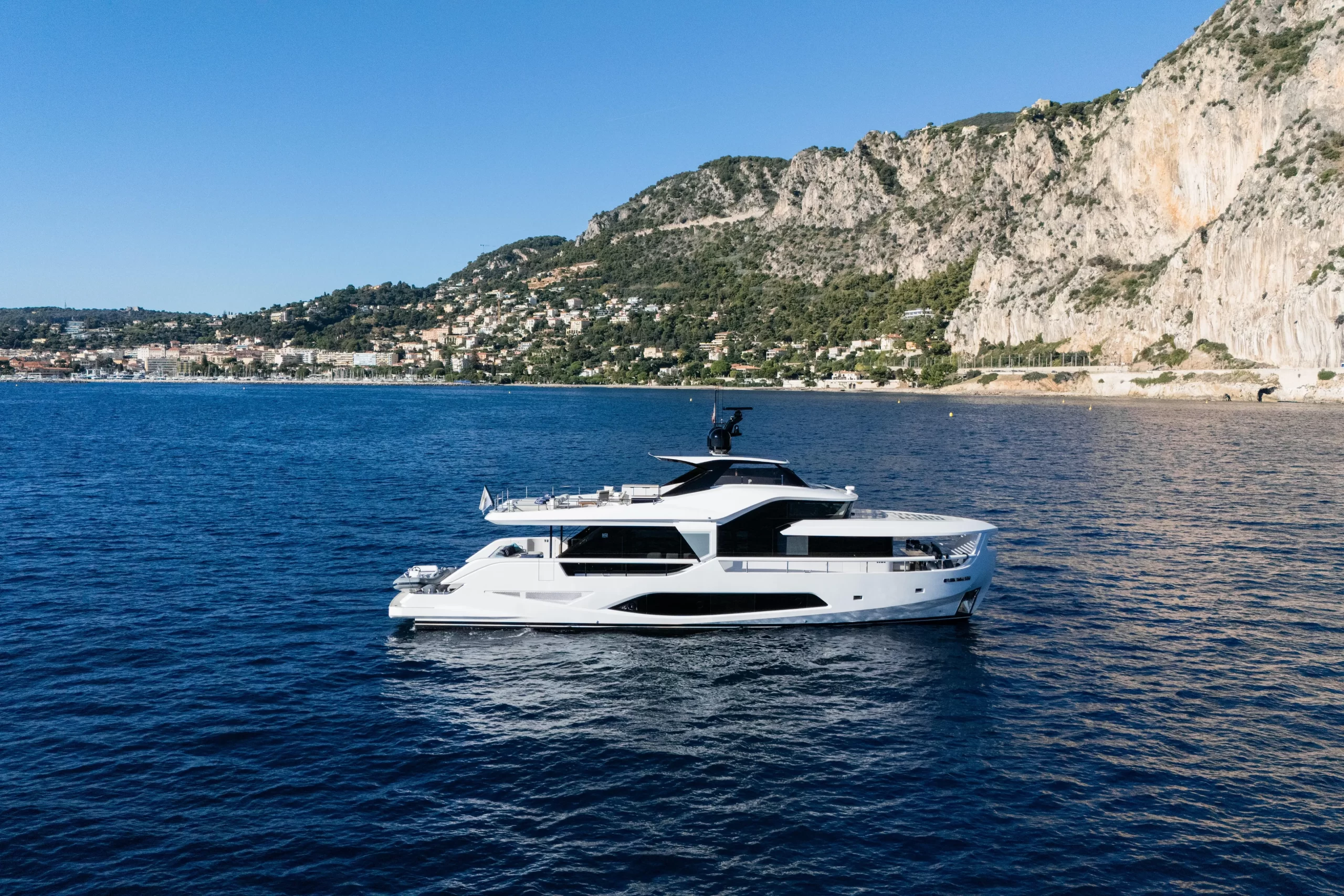 2025 Ferretti Yachts Infynito 80 | 24m - Image 3
