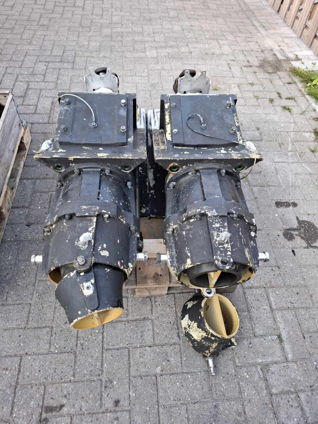 Alamarin Jet (2x) AJ 285 for up to 500 hp