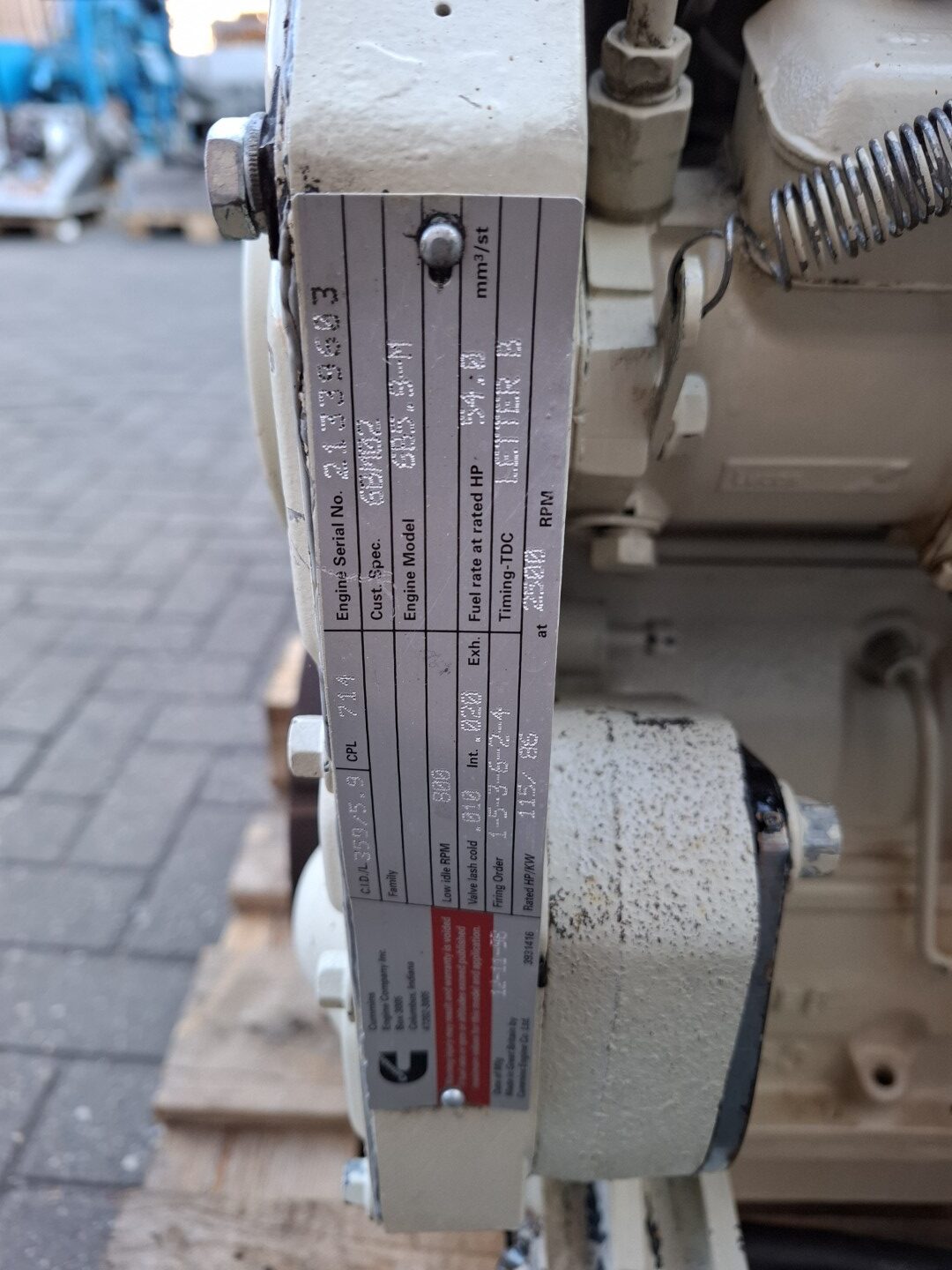 Cummins 2x 6B 5.9-M 115Pk Marine engine 24v (engine only) - Image 4