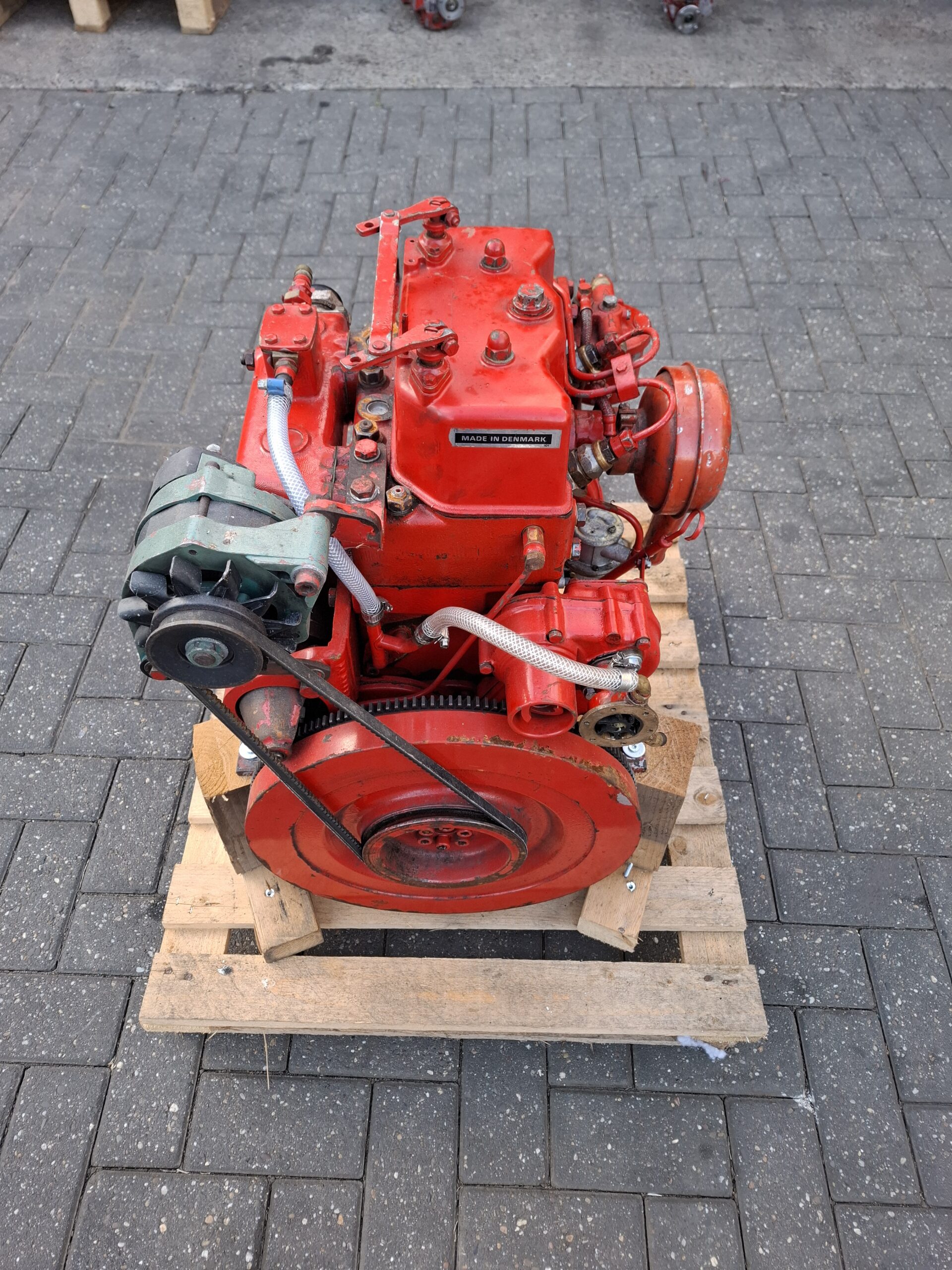 Bukh DV20 marine engine - Image 2