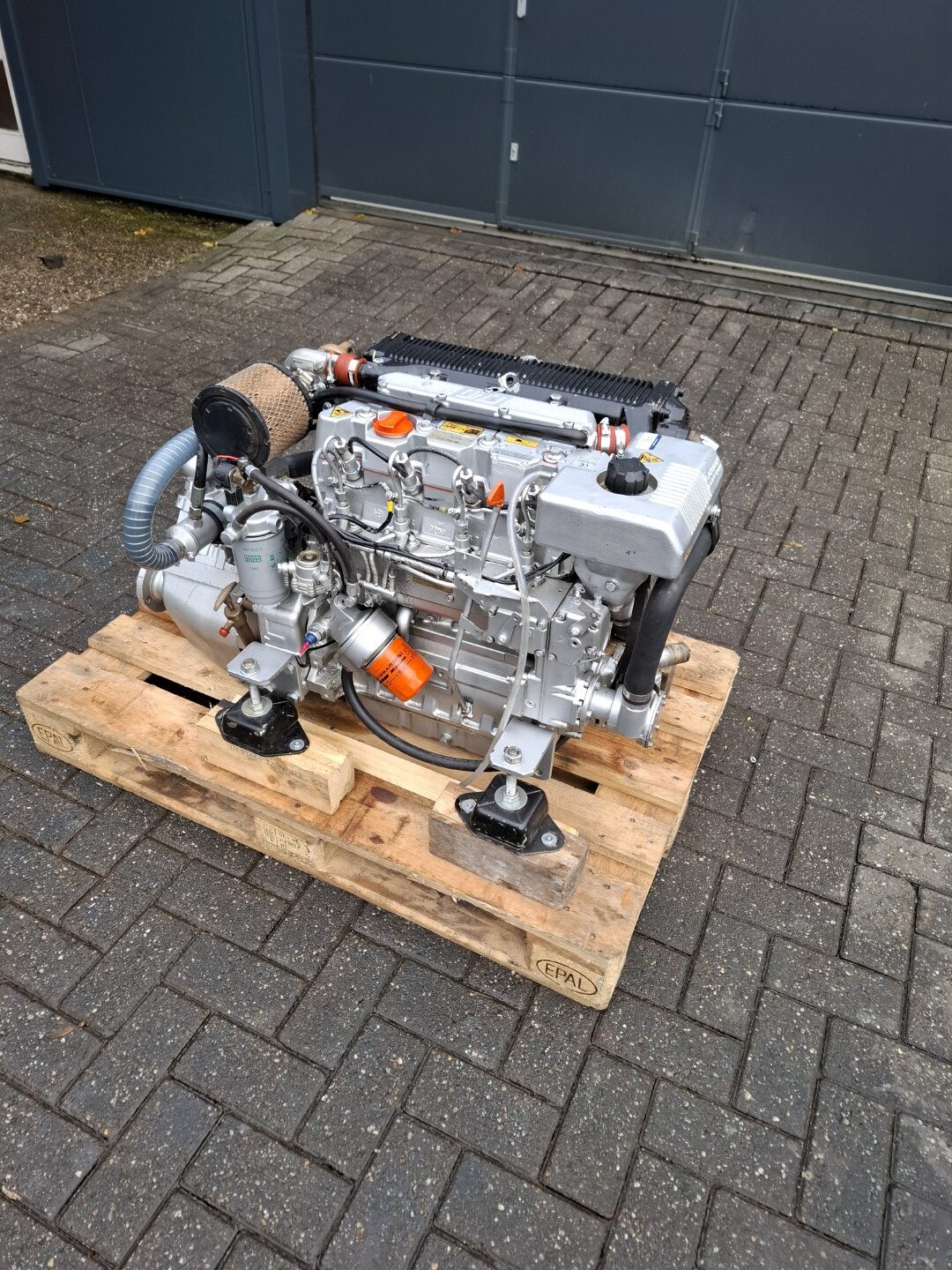 Lombardini LDW2204MT 60hp Marine engine complete - Image 9