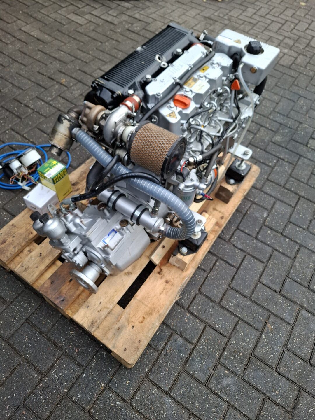 Lombardini LDW2204MT 60hp Marine engine complete - Image 4