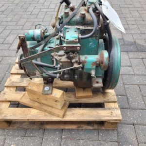 Albin marine engine with gearbox