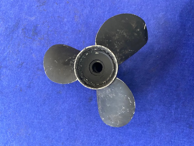 Volvo Penta B3 DuoProp Aluminum Propeller Rear right hand for DP280 DP290 – Part # 854832