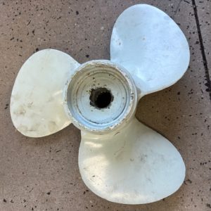 Volvo Penta 270 Short Hub Propeller 14 X 10 Pitch LH