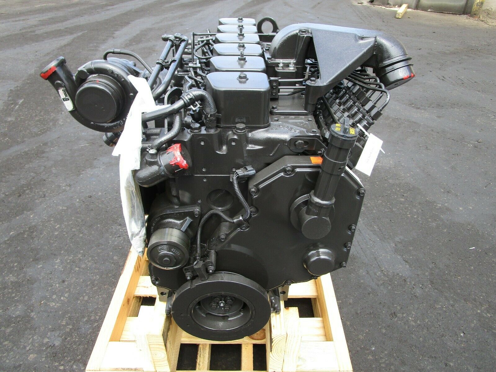 UNUSED GENUINE CUMMINS 6BT-5.9L DIESEL ENGINE - Image 3