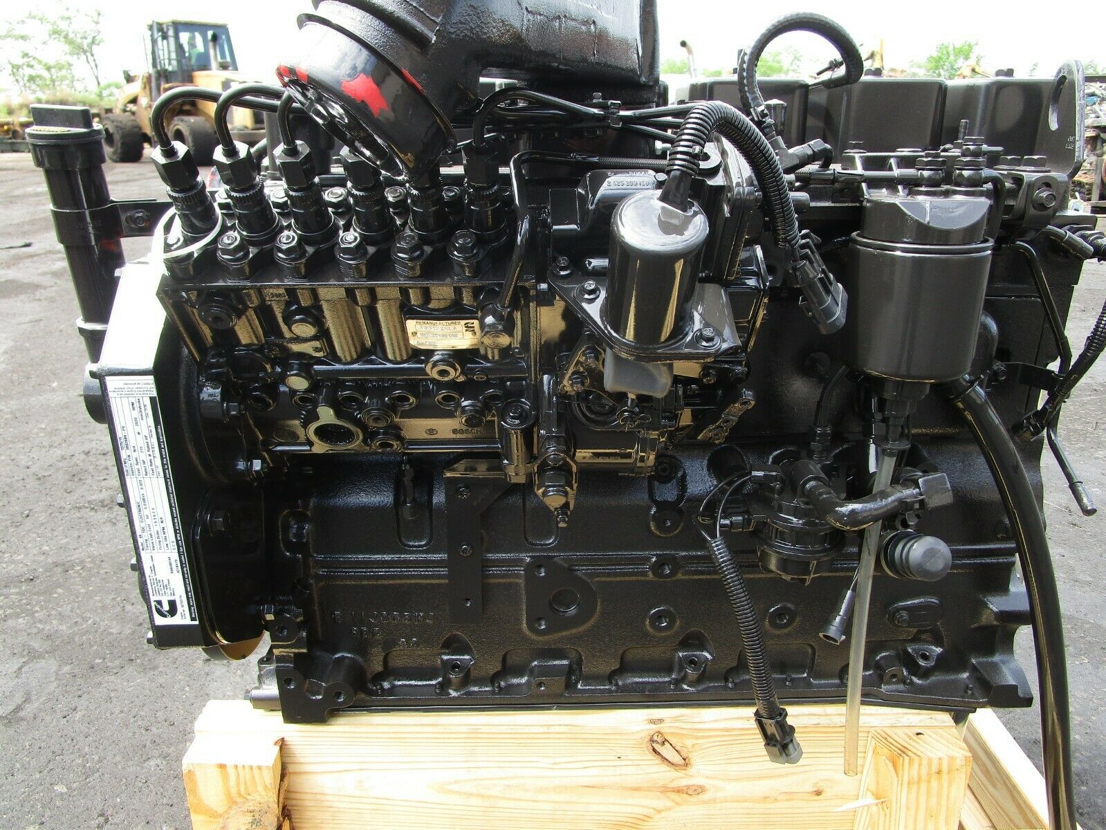 UNUSED GENUINE CUMMINS 6BT-5.9L DIESEL ENGINE - Image 2