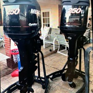 Twin 2016 Mercury Optimax 250hp 2-Stroke DFI 30″ XXL & CXXL Outboard Engine Pair