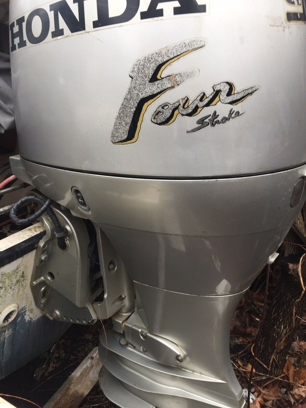 Honda 90 hp outboard motor 4 Stroke