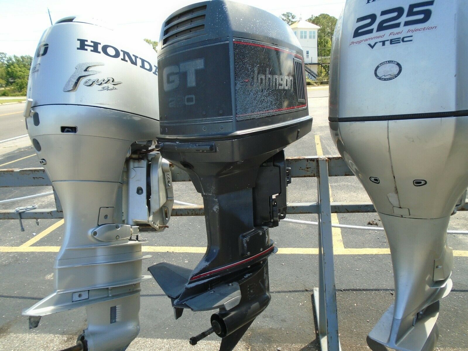 USED FRESH WATER 1991 JOHNSON GT200 200 HP 20″ OUTBOARD BOAT MOTOR ENGINE
