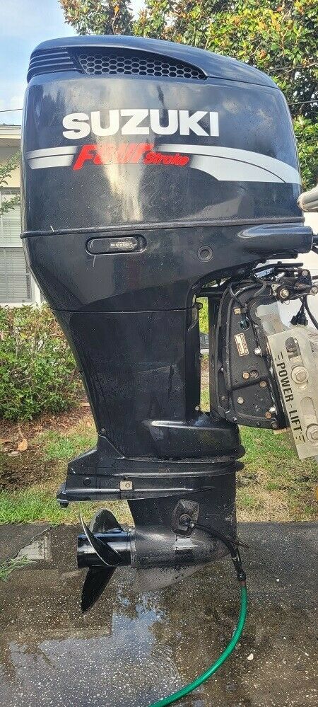 2004 Suzuki df 250 outboard 4cycle complete needs repair
