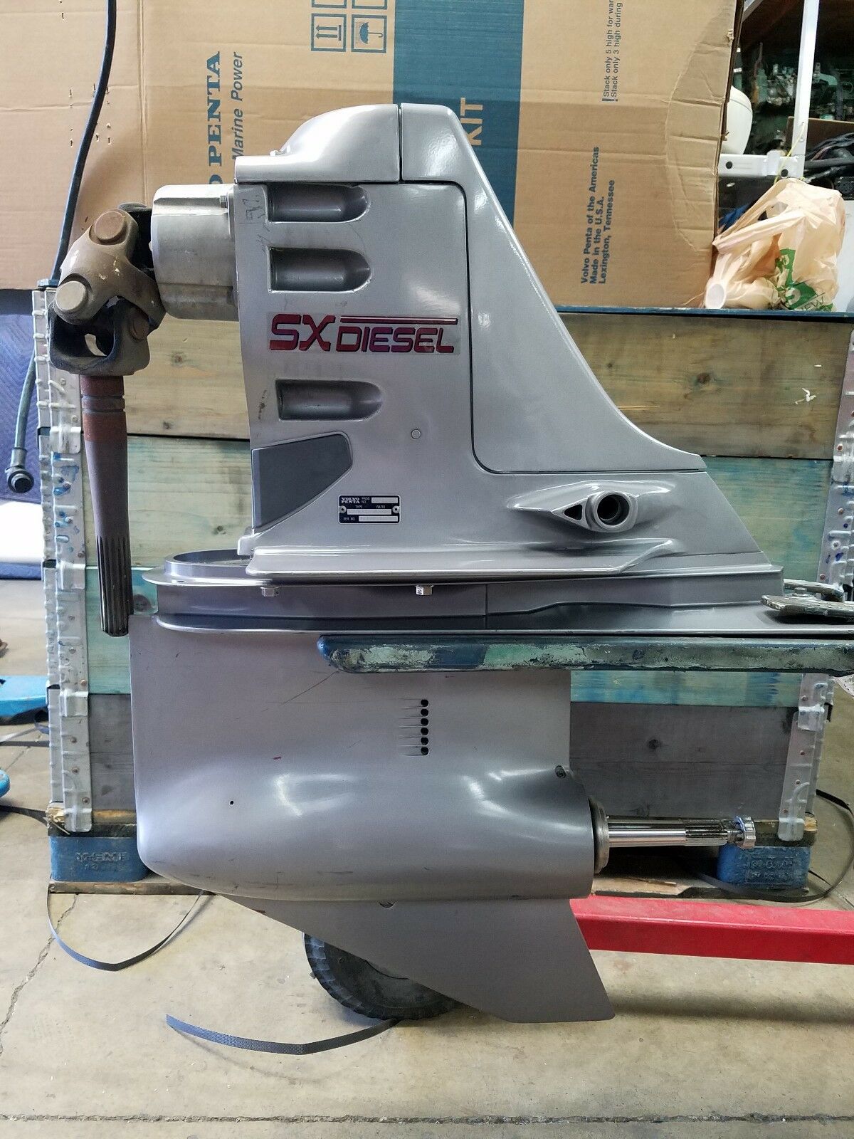 VOLVO PENTA SX-C2 DRIVE 3868585 1.89:1 RATIO NEVER INSTALLED ON A BOAT!!