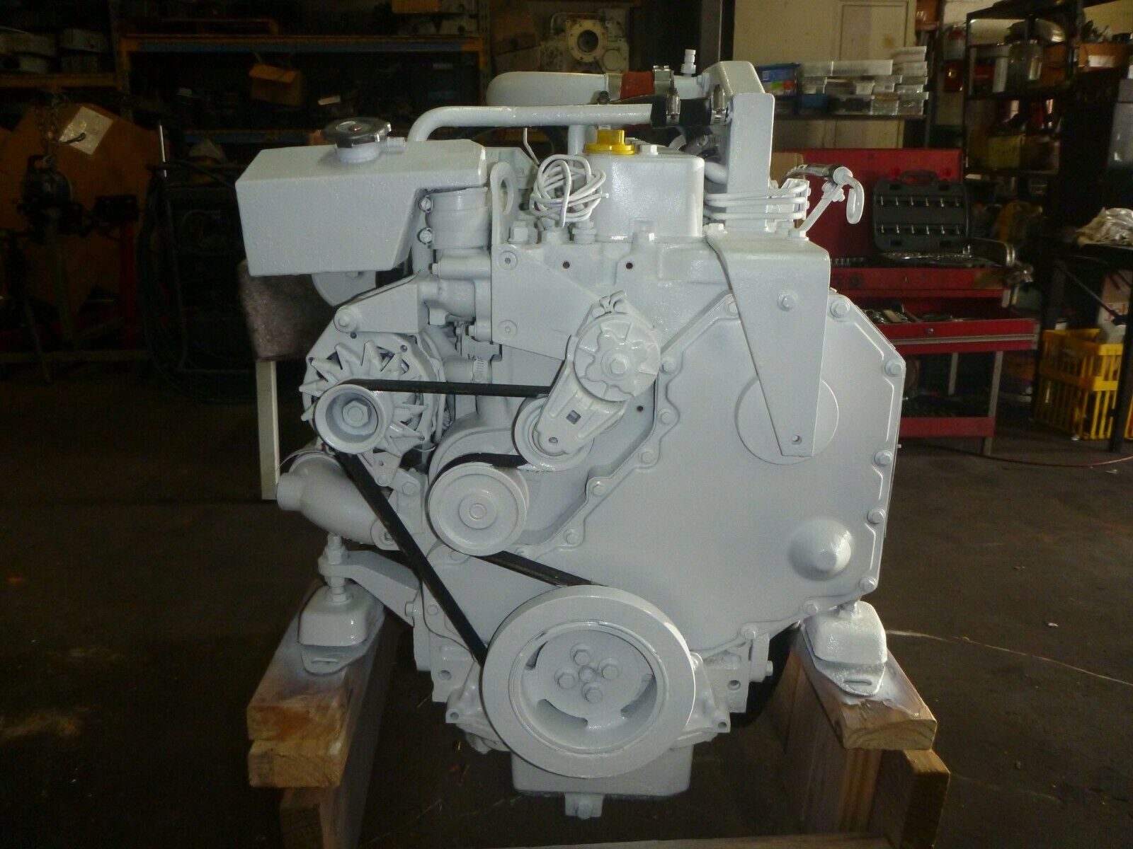 Cummins 6BTA 250HP Marine/industrial applications diesel/transmission - Image 2