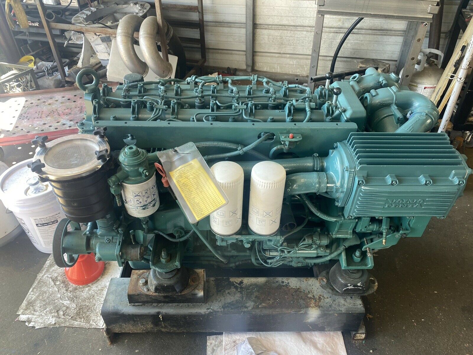 Volvo Penta  Marine D6-330 diesel engine  bobtail NEW injectors