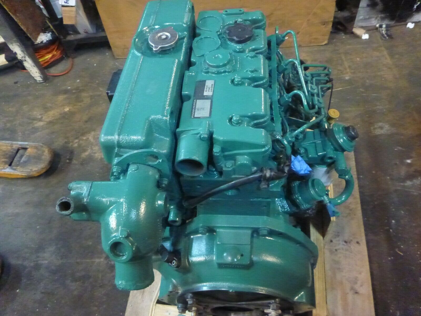 Volvo Penta D2-55F 55hp Marine Diesel engine saildrive/transmission - Image 3