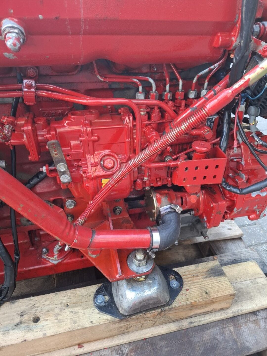 Iveco 8061 SRM25 280 HP Marine Engine with Heat Exchanger (1x) – Engine Only - Image 11