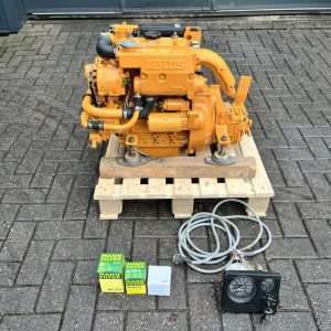 Vetus M3.10 17hp marine engine heat exchanger gearbox