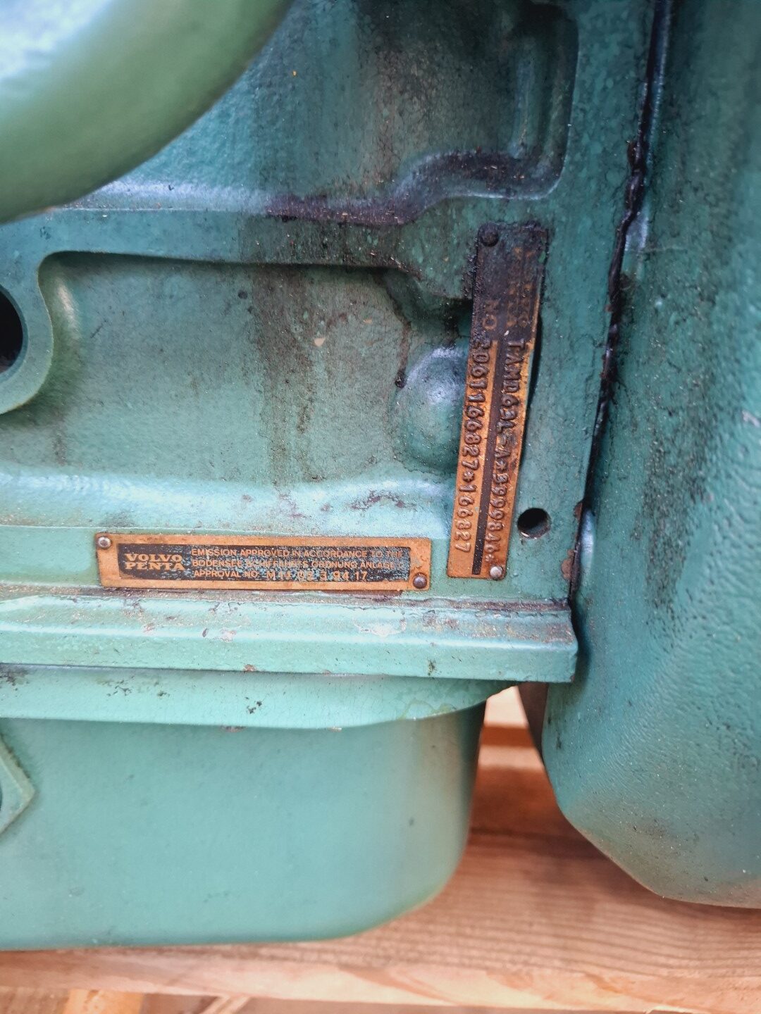 Volvo Penta TAMD63L 360 HP with Twin Disc MG5061SC Gearbox - Image 9
