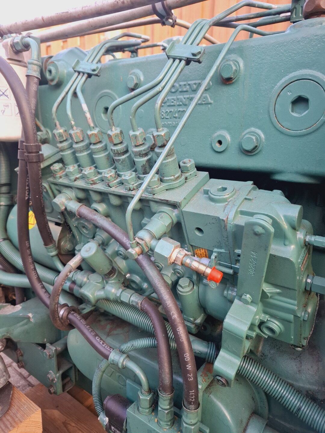 Volvo Penta TAMD63L 360 HP with Twin Disc MG5061SC Gearbox - Image 10