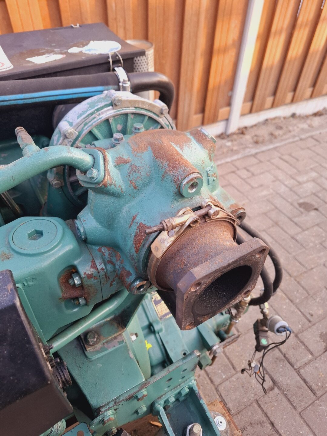 Volvo Penta TAMD63L 360 HP with Twin Disc MG5061SC Gearbox - Image 11