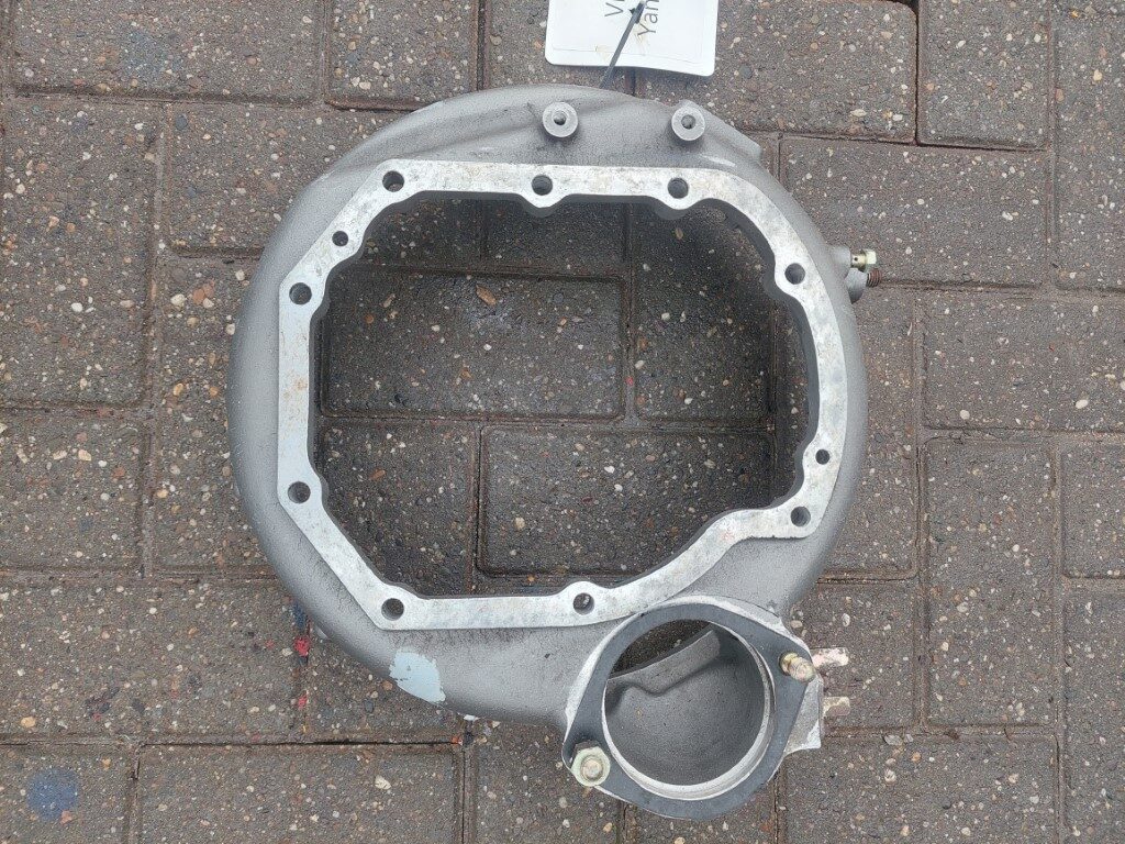 Attachment housing Yanmar 2QM20 (QM series) to SAE