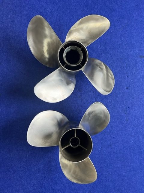 Mercruiser Bravo 111 Front 16 X 20 L/H 4 Blade Propeller – Part # 8M8022360 /  Rear 14.4 X 20  3 Blade – Part #8M8022370