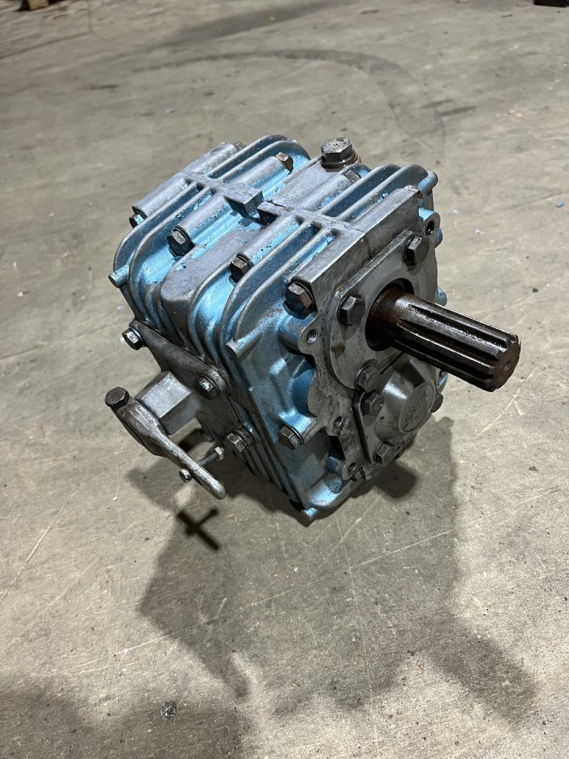 Hurth HBW10-2.5R gearbox, ratio 2.5:1