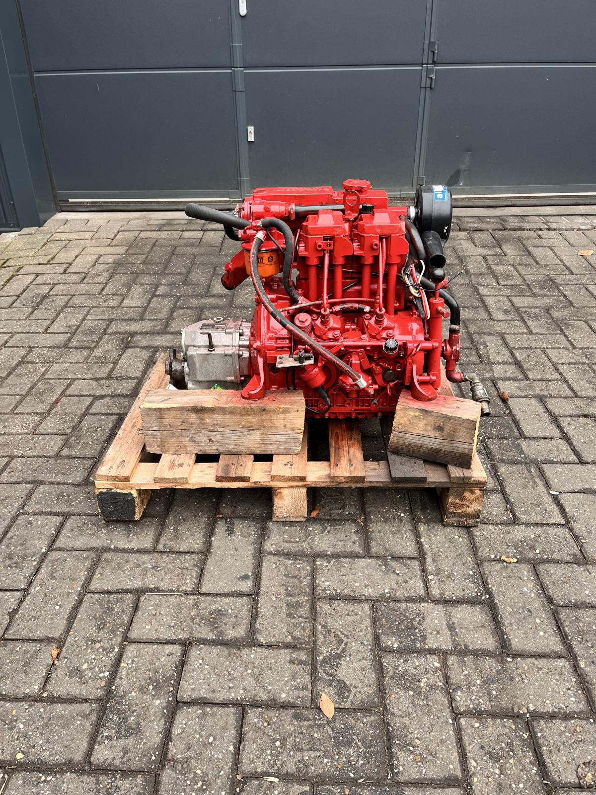 Ruggerini MM150 Marine engine 15 hp with reverse gear - Image 7