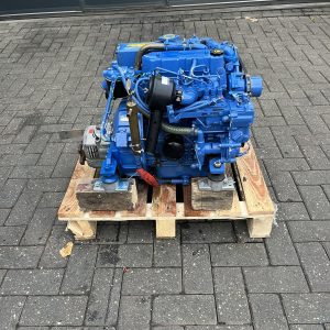 Sole Mini 26 – 25hp marine engine with gearbox