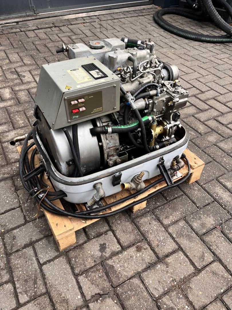 Generator Whisper power 5kVA 230V (keel cooling + outside water) W-SC6 P0RKB