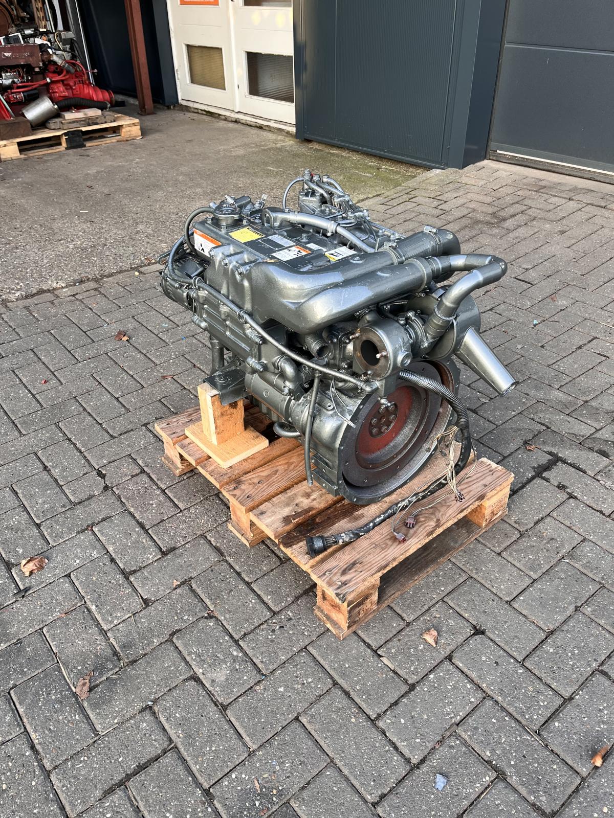 Yanmar 4JH LHT K2 Marine Engine - Image 5
