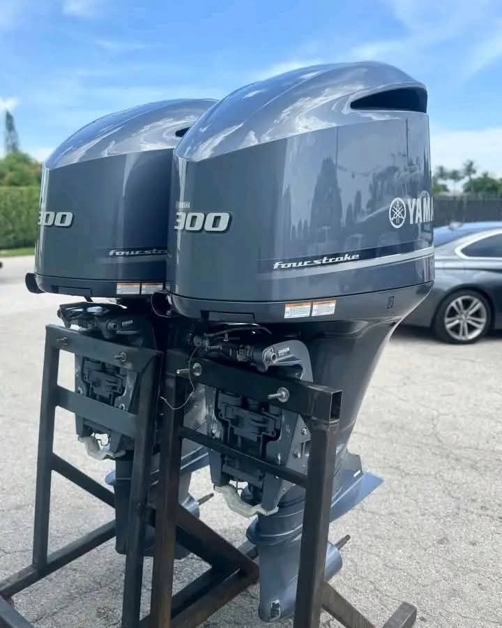 Yamaha F300 Outboard Motor